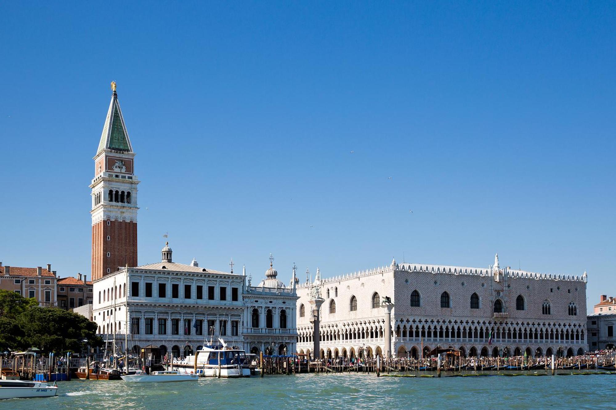 Апартаменты At 1 Minute From San Marco Square Венеция Экстерьер фото